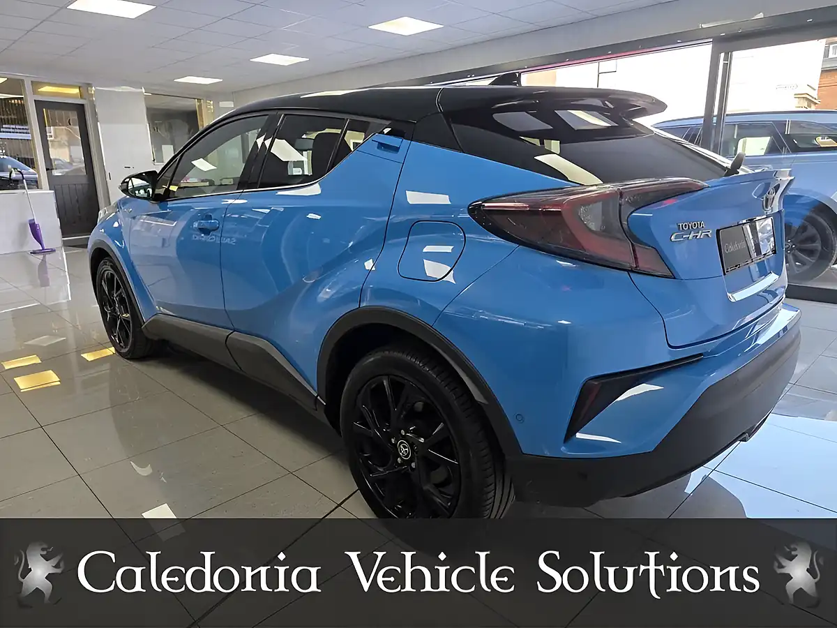 Used 2019 Toyota C-Hr Dynamic Blue - Interior and Exterior details 4