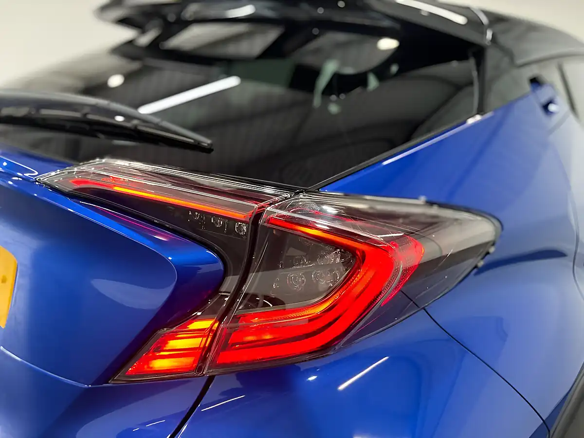 Used 2019 Toyota C-Hr Dynamic Blue - Interior and Exterior details 10