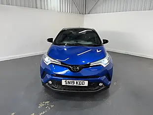 Used 2019 Toyota C-Hr Dynamic Blue - Interior and Exterior details 2