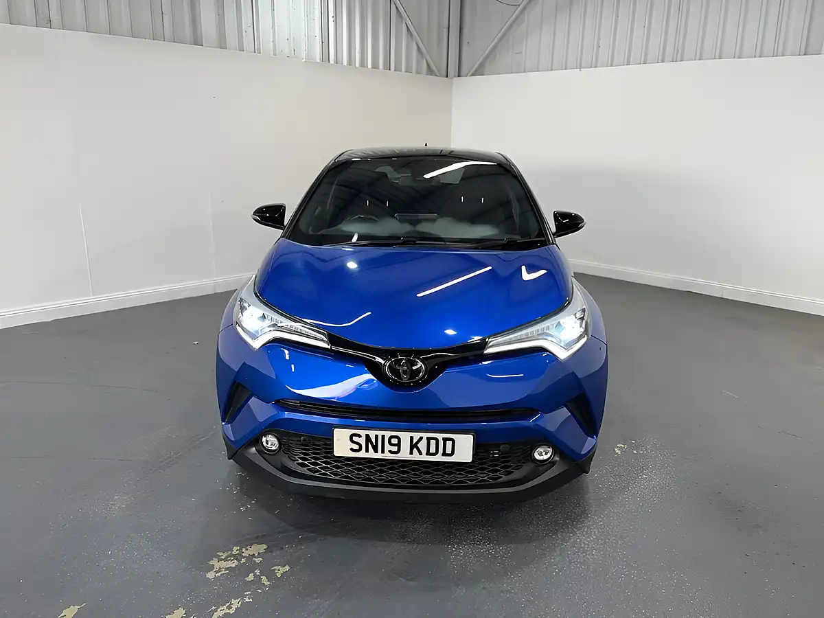 Used 2019 Toyota C-Hr Dynamic Blue - Interior and Exterior details 2