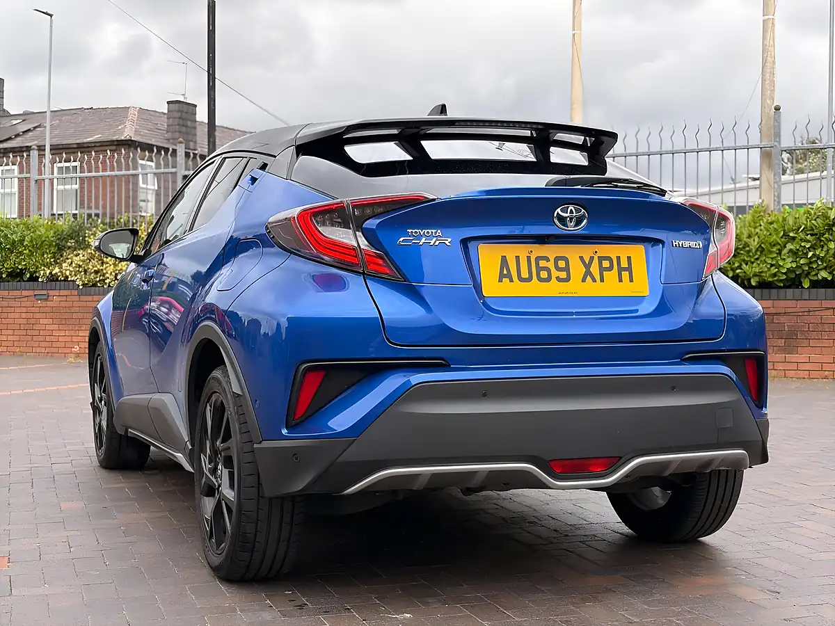 Used 2019 Toyota C-Hr Dynamic Blue - Interior and Exterior details 10
