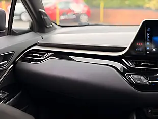 Used 2019 Toyota C-Hr Dynamic Blue - Interior and Exterior details 16