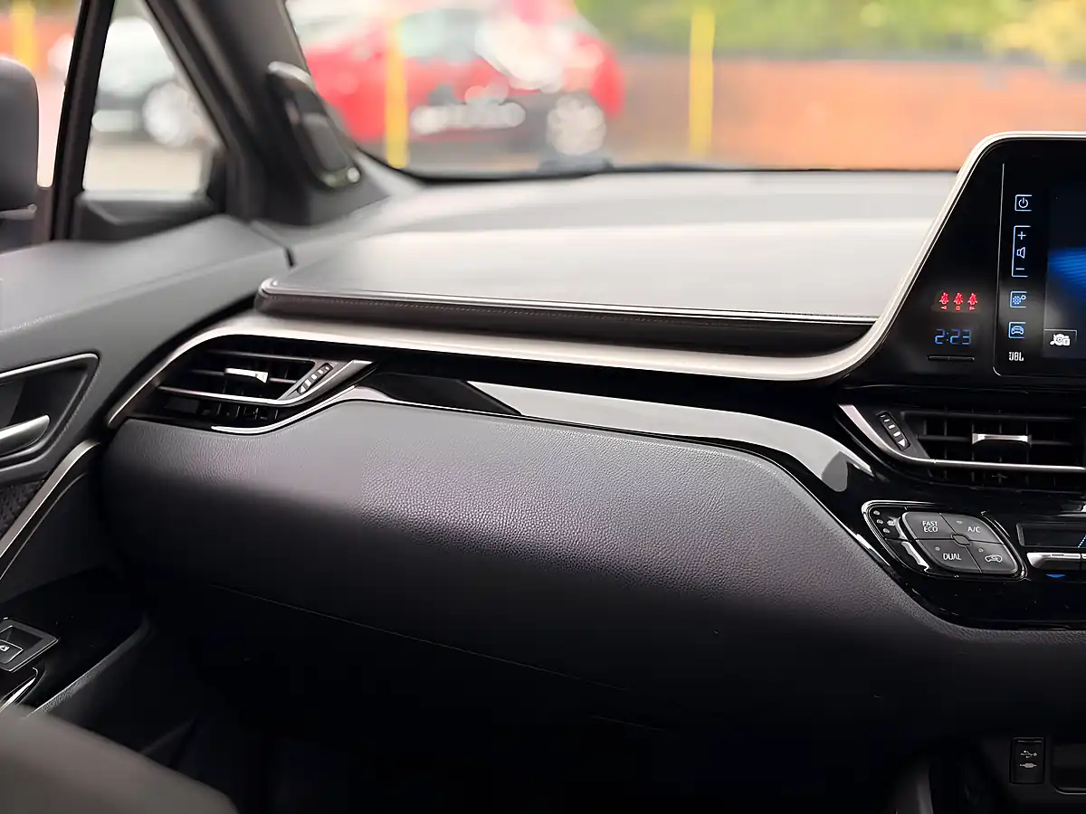 Used 2019 Toyota C-Hr Dynamic Blue - Interior and Exterior details 16