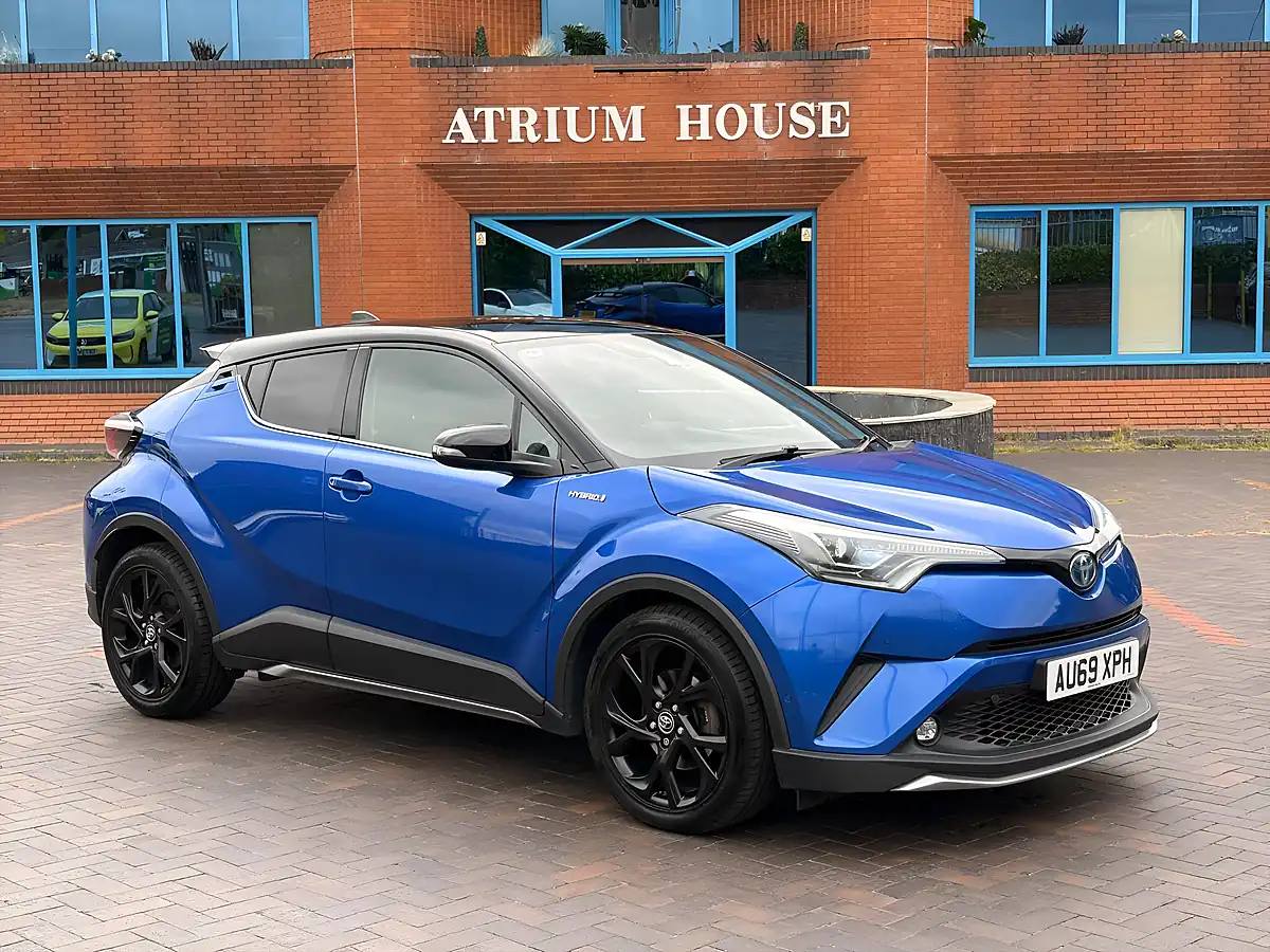 Used 2019 Toyota C-Hr Dynamic Blue - Interior and Exterior details 2