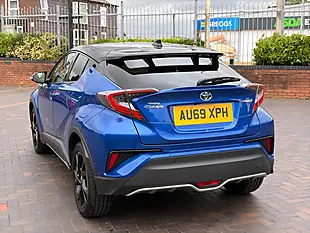 Used 2019 Toyota C-Hr Dynamic Blue - Interior and Exterior details 9