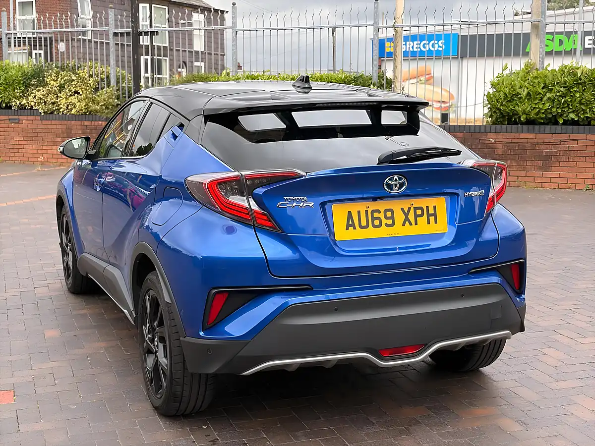 Used 2019 Toyota C-Hr Dynamic Blue - Interior and Exterior details 9