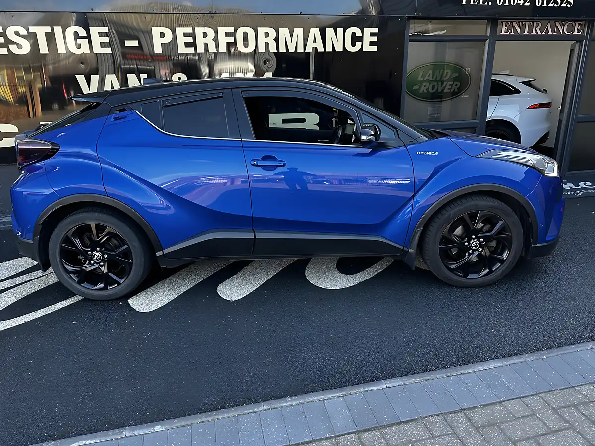 Used 2019 Toyota C-Hr Dynamic Nebula Blue - Interior and Exterior details 3