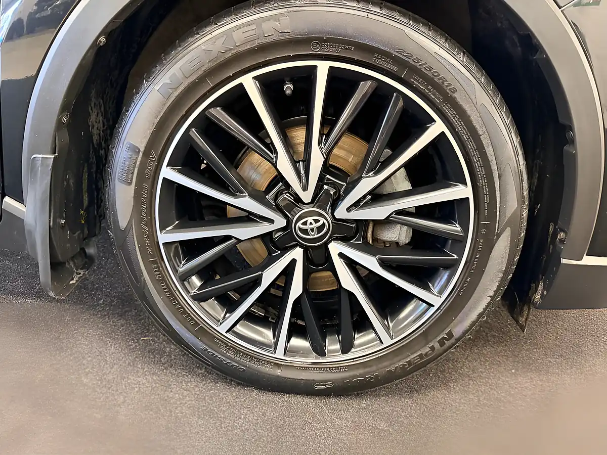 Used 2019 Toyota C-Hr Excel Eclipse Black - Interior and Exterior details 15