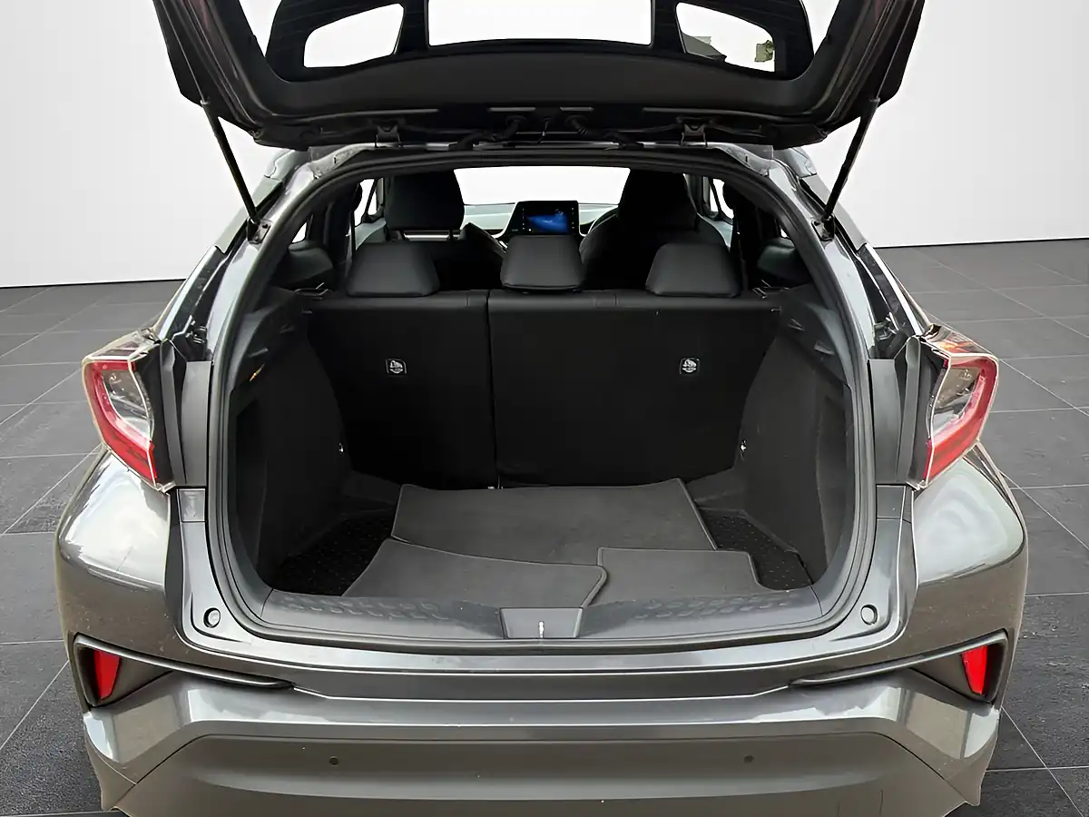Used 2019 Toyota C-Hr Excel Grey - Interior and Exterior details 12