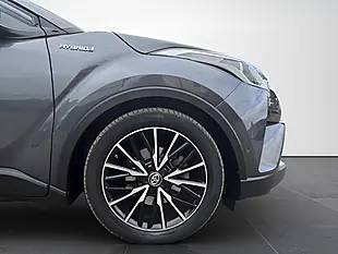Used 2019 Toyota C-Hr Excel Grey - Interior and Exterior details 13
