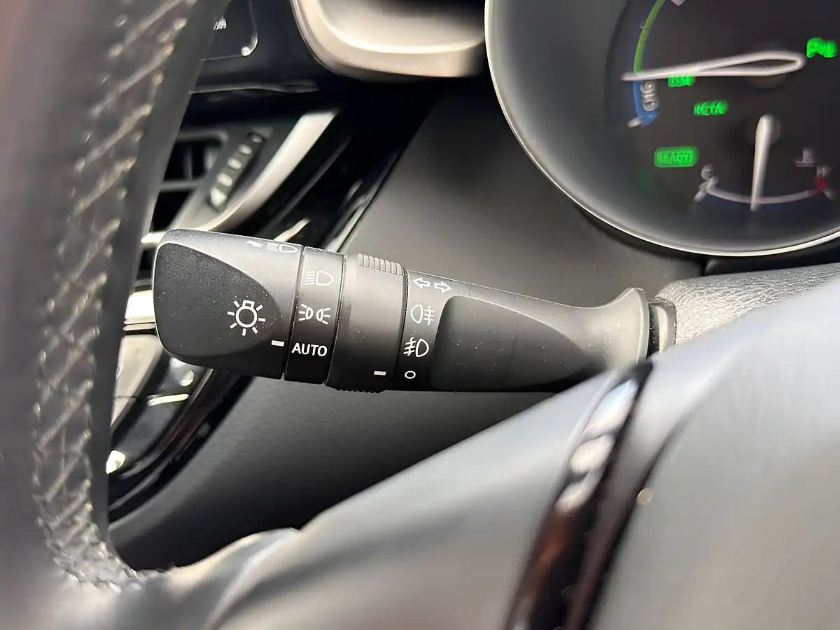 Used 2019 Toyota C-Hr Excel Grey - Interior and Exterior details 15
