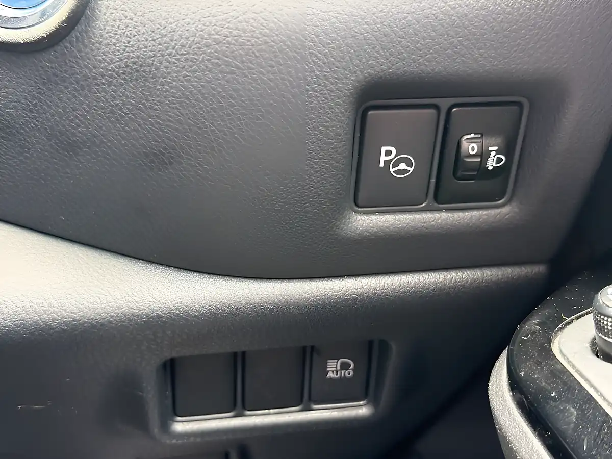 Used 2019 Toyota C-Hr Excel Grey - Interior and Exterior details 17