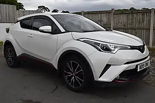 Used 2019 Toyota C-Hr Excel White - Interior and Exterior details 4