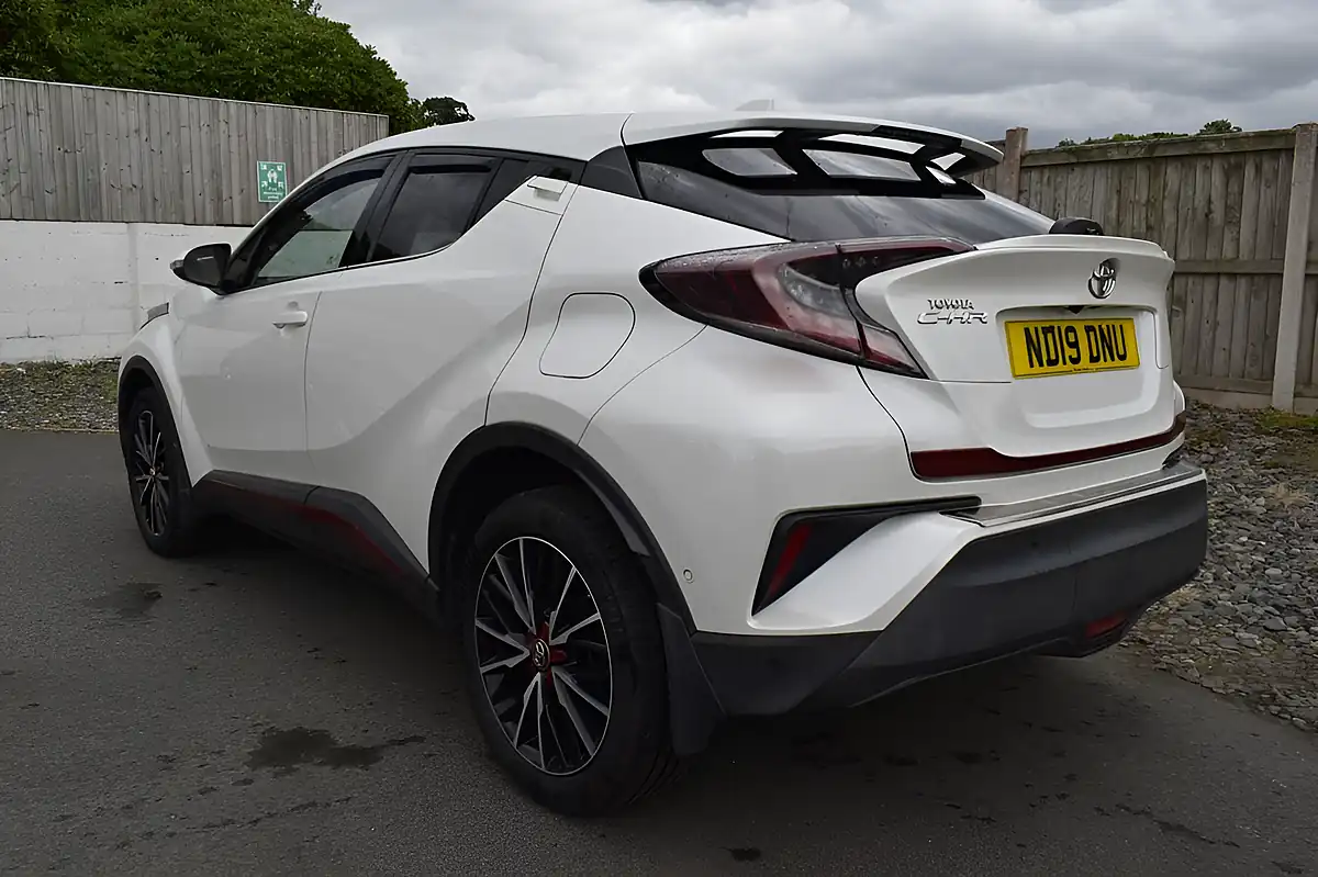Used 2019 Toyota C-Hr Excel White - Interior and Exterior details 9