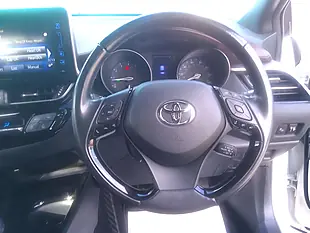 Used 2019 Toyota C-Hr Excel White - Interior and Exterior details 12