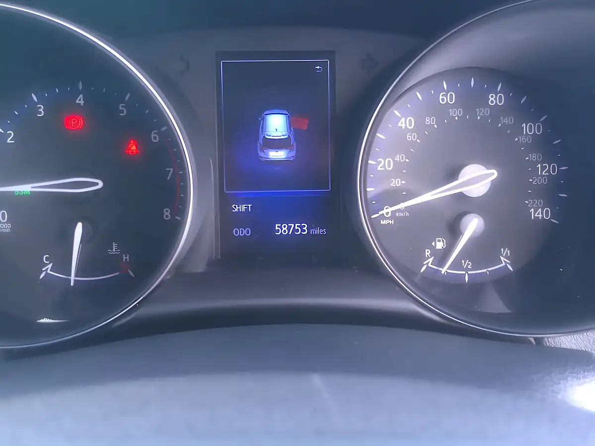 Used 2019 Toyota C-Hr Excel White - Interior and Exterior details 14