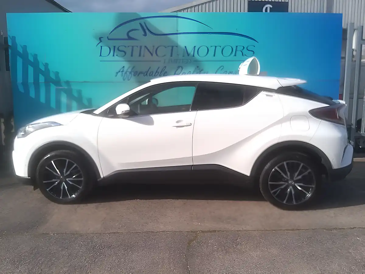 Used 2019 Toyota C-Hr Excel White - Interior and Exterior details 7