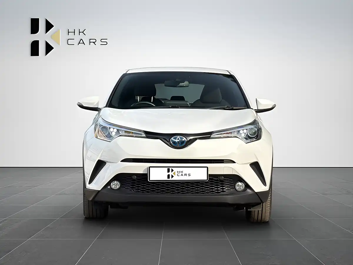 Used 2019 Toyota C-Hr Icon White - Interior and Exterior details 2
