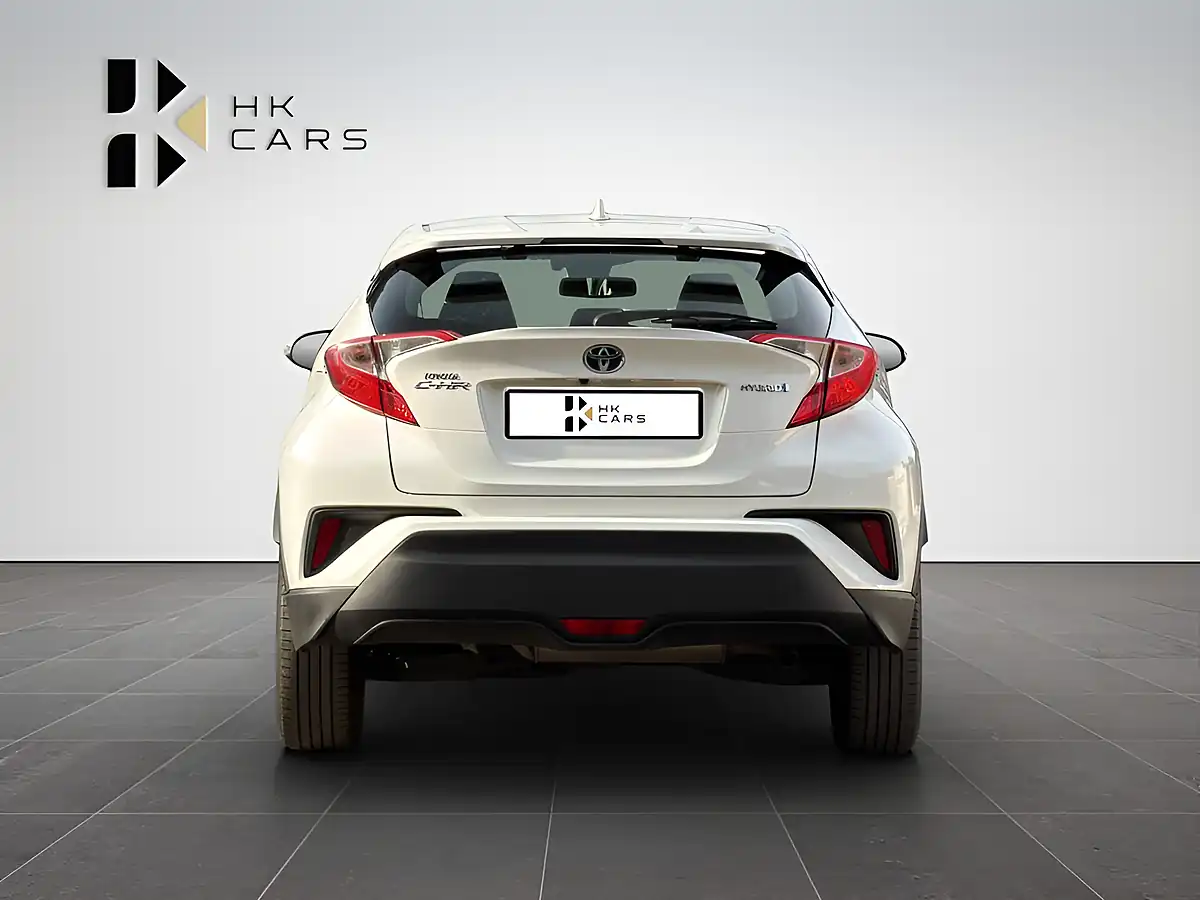 Used 2019 Toyota C-Hr Icon White - Interior and Exterior details 5