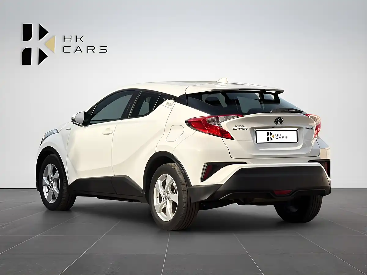 Used 2019 Toyota C-Hr Icon White - Interior and Exterior details 8