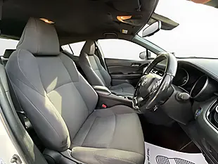 Used 2019 Toyota C-Hr Icon White - Interior and Exterior details 9