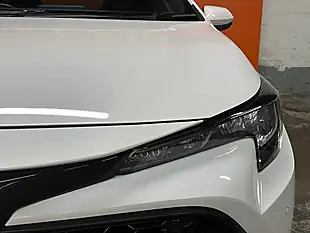 Used 2019 Toyota Corolla Design White - Interior and Exterior details 14