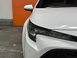Used 2019 Toyota Corolla Design White - Interior and Exterior details 15