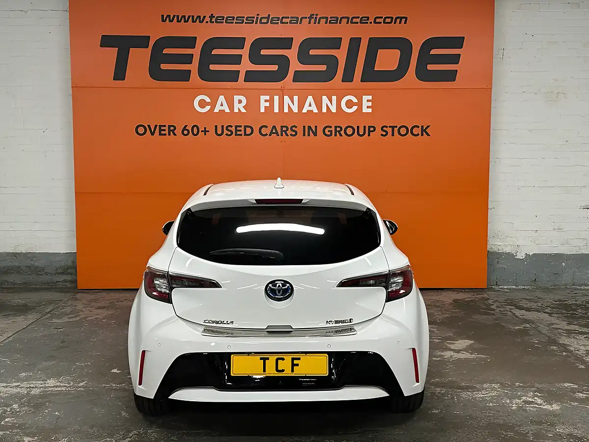Used 2019 Toyota Corolla Design White - Interior and Exterior details 6