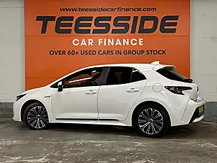 Used 2019 Toyota Corolla Design White - Interior and Exterior details 8