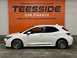 Used 2019 Toyota Corolla Design White - Interior and Exterior details 9