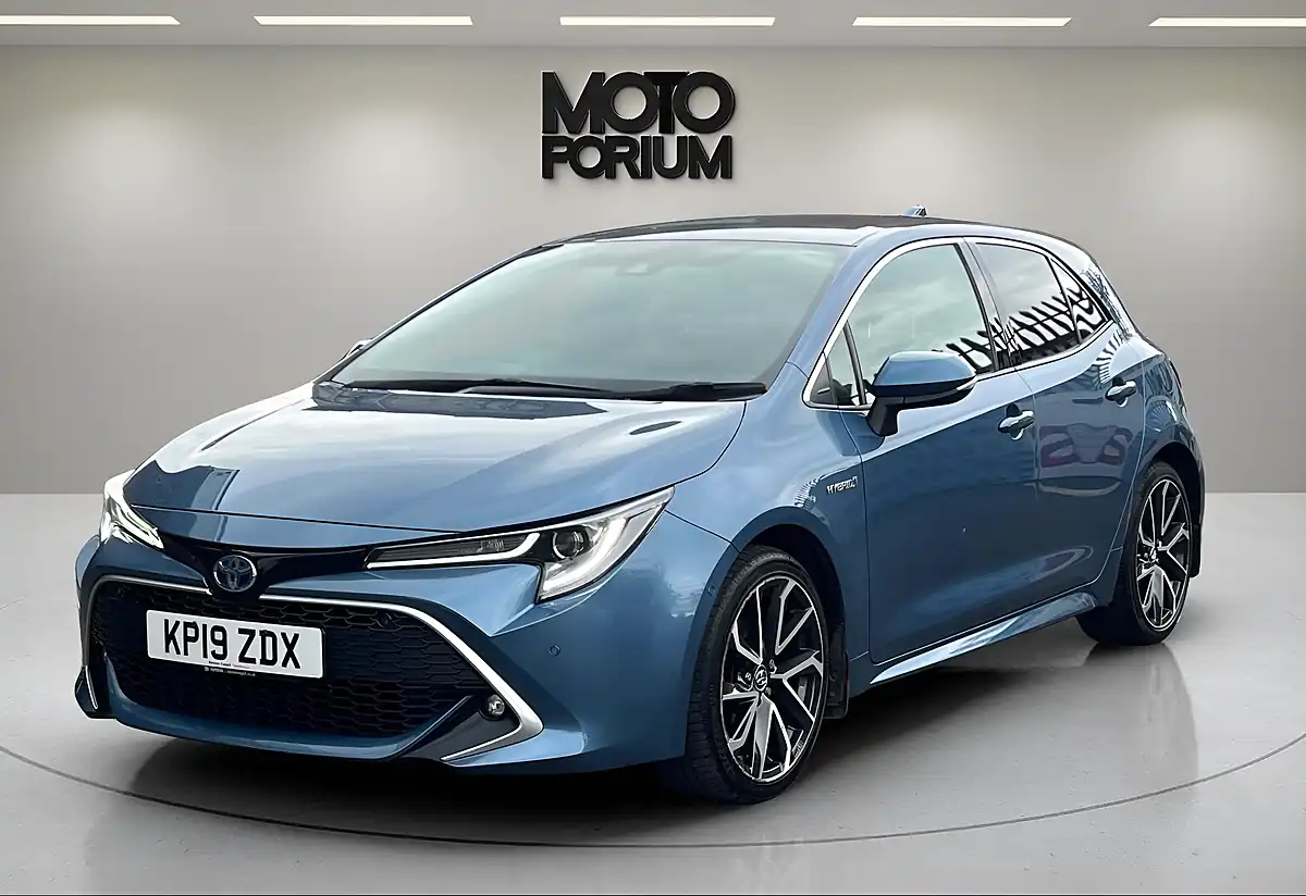 Used 2019 Toyota Corolla Excel Blue - Interior and Exterior details 12