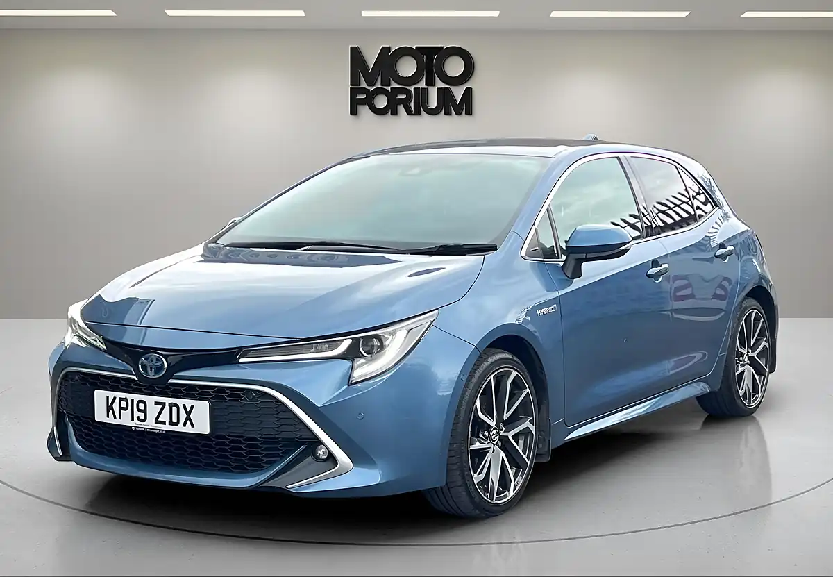 Used 2019 Toyota Corolla Excel Blue - Interior and Exterior details 15