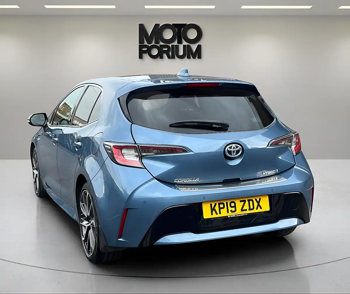 Used 2019 Toyota Corolla Excel Blue - Interior and Exterior details 16