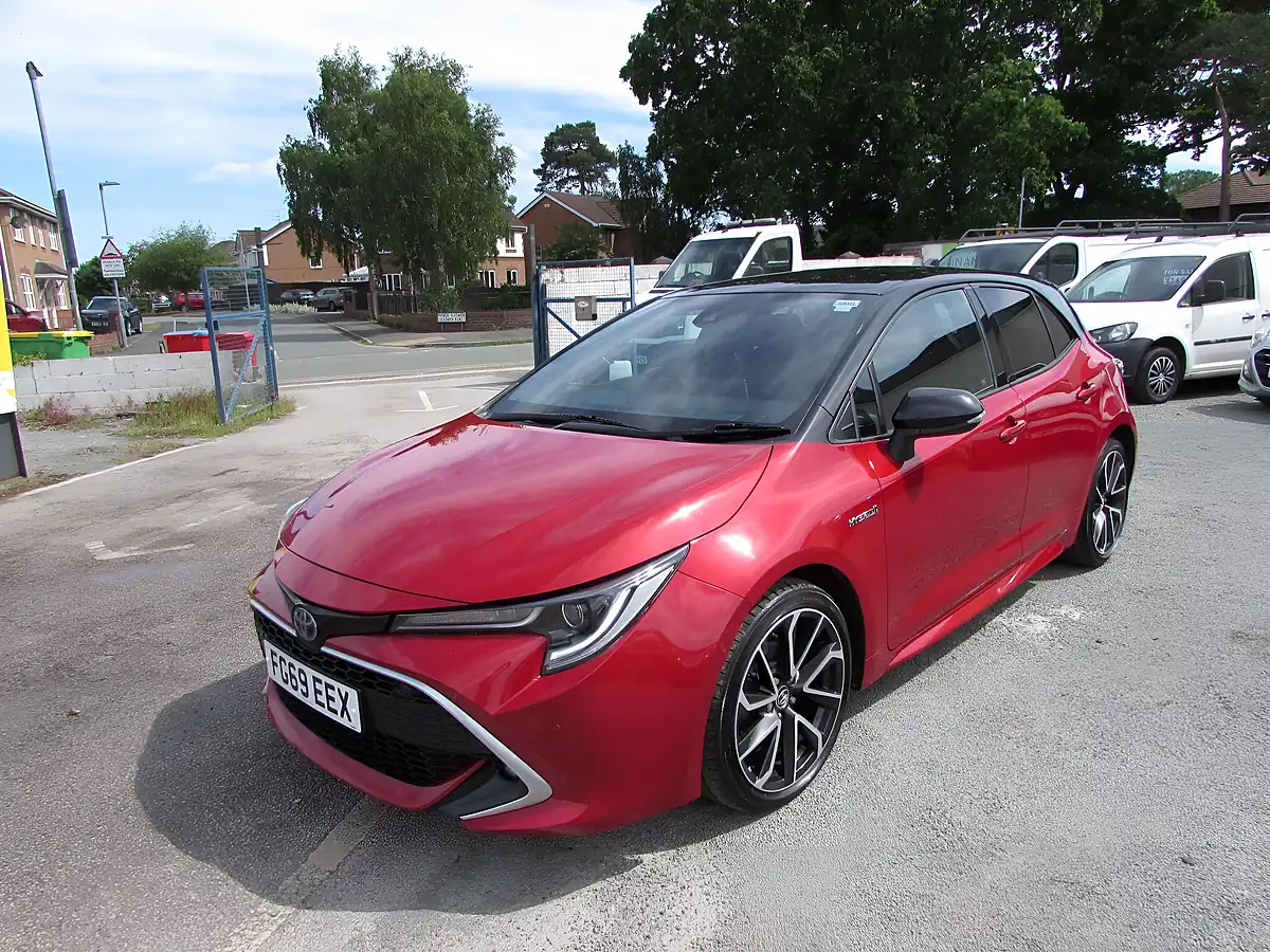 Used 2019 Toyota Corolla Excel Red - Interior and Exterior details 3