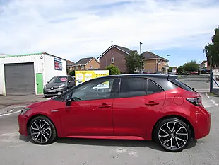 Used 2019 Toyota Corolla Excel Red - Interior and Exterior details 4