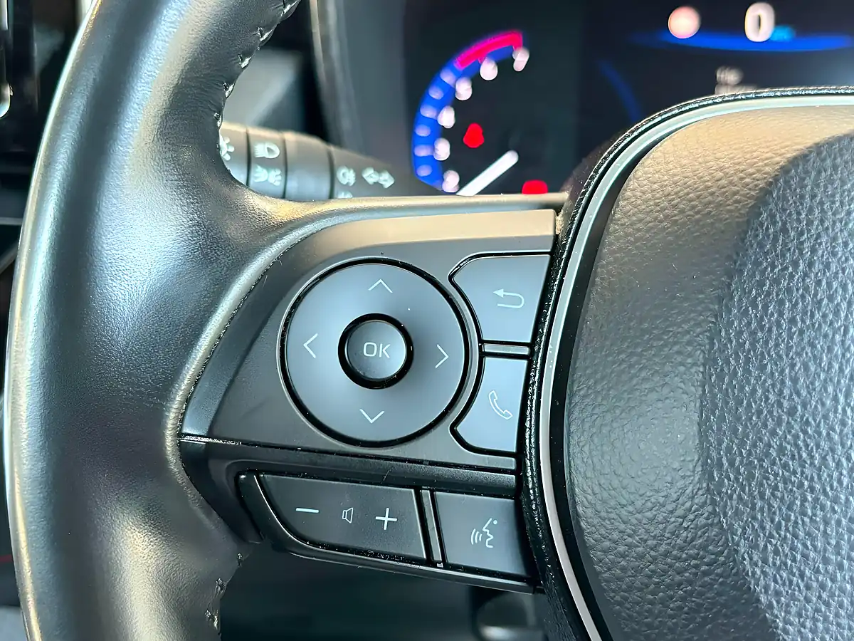 Used 2019 Toyota Corolla Excel Silver - Interior and Exterior details 15