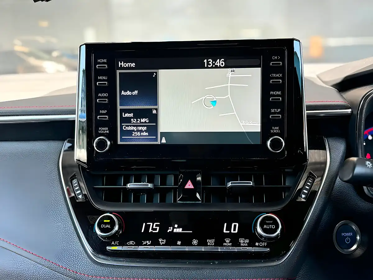 Used 2019 Toyota Corolla Excel Silver - Interior and Exterior details 17