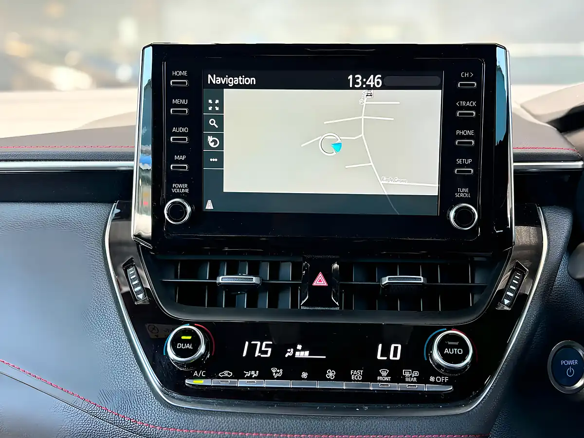 Used 2019 Toyota Corolla Excel Silver - Interior and Exterior details 18