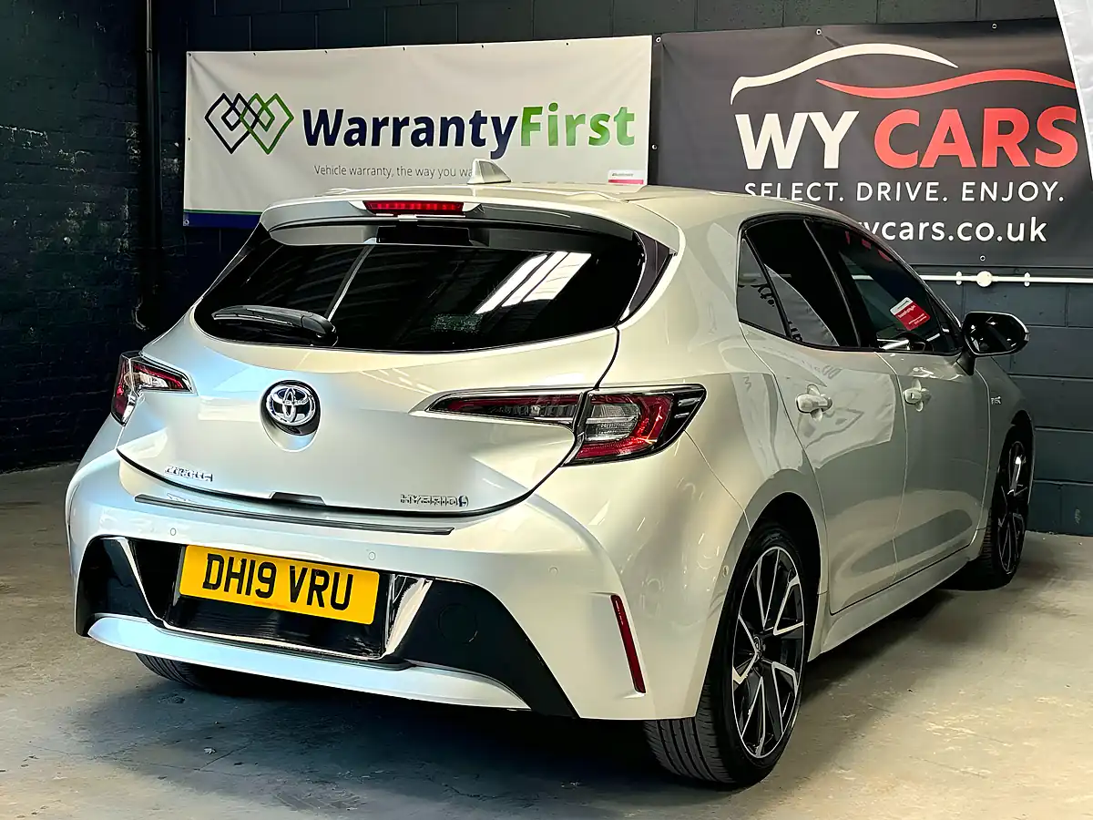 Used 2019 Toyota Corolla Excel Silver - Interior and Exterior details 7