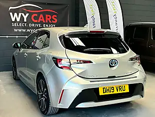 Used 2019 Toyota Corolla Excel Silver - Interior and Exterior details 9