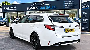 Used 2019 Toyota Corolla Excel Touring Sports Pure White - Interior and Exterior details 3