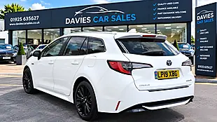 Used 2019 Toyota Corolla Excel Touring Sports Pure White - Interior and Exterior details 5
