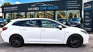 Used 2019 Toyota Corolla Excel Touring Sports Pure White - Interior and Exterior details 7