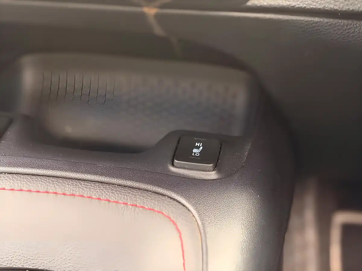 Used 2019 Toyota Corolla Excel White - Interior and Exterior details 19