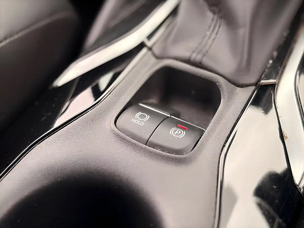Used 2019 Toyota Corolla Excel White - Interior and Exterior details 20