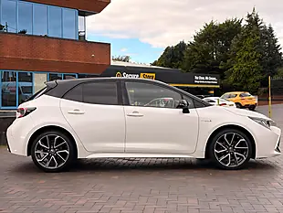 Used 2019 Toyota Corolla Excel White - Interior and Exterior details 7