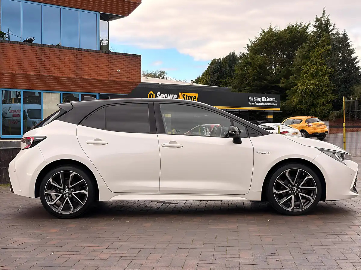 Used 2019 Toyota Corolla Excel White - Interior and Exterior details 7