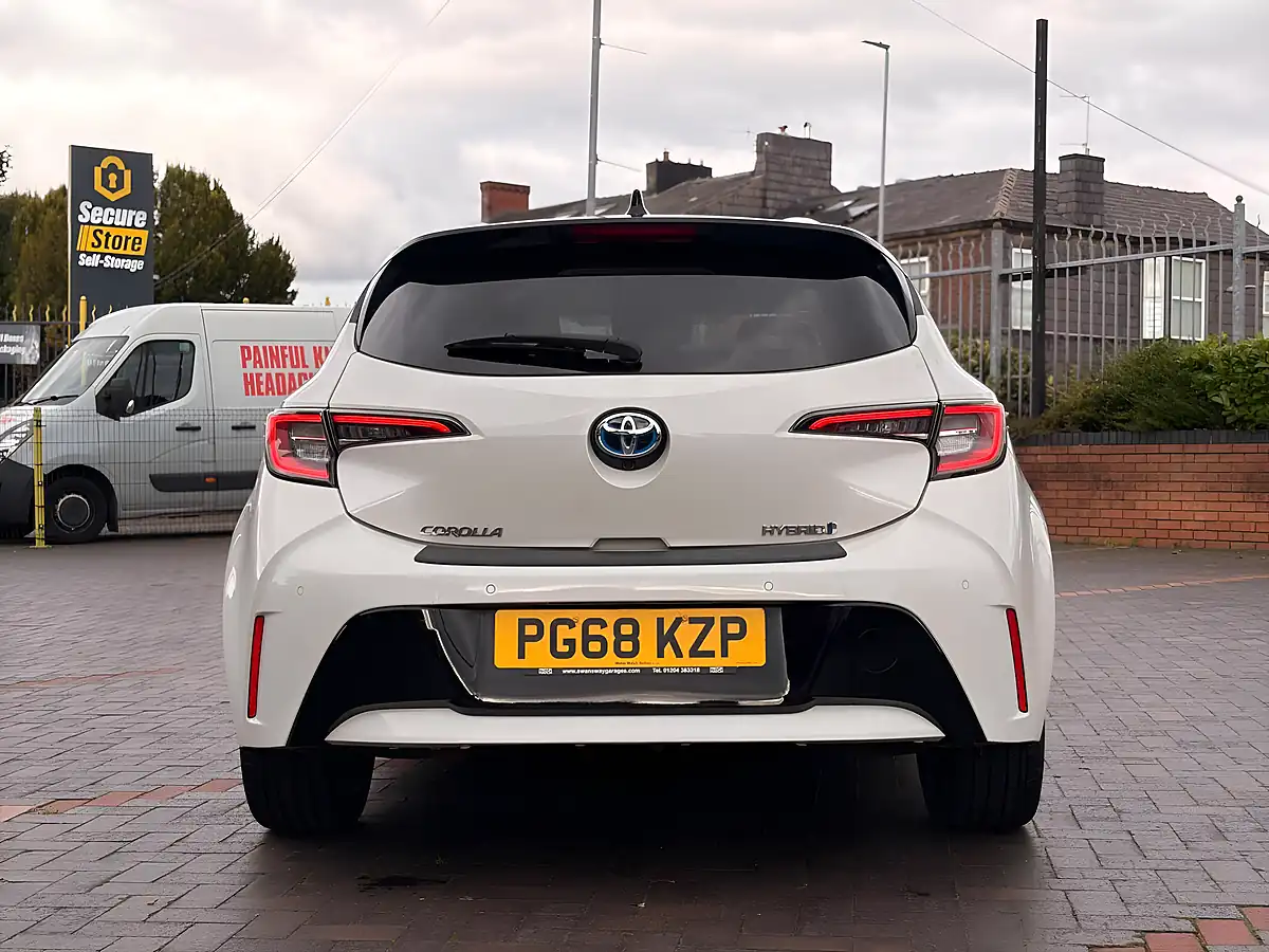 Used 2019 Toyota Corolla Excel White - Interior and Exterior details 8