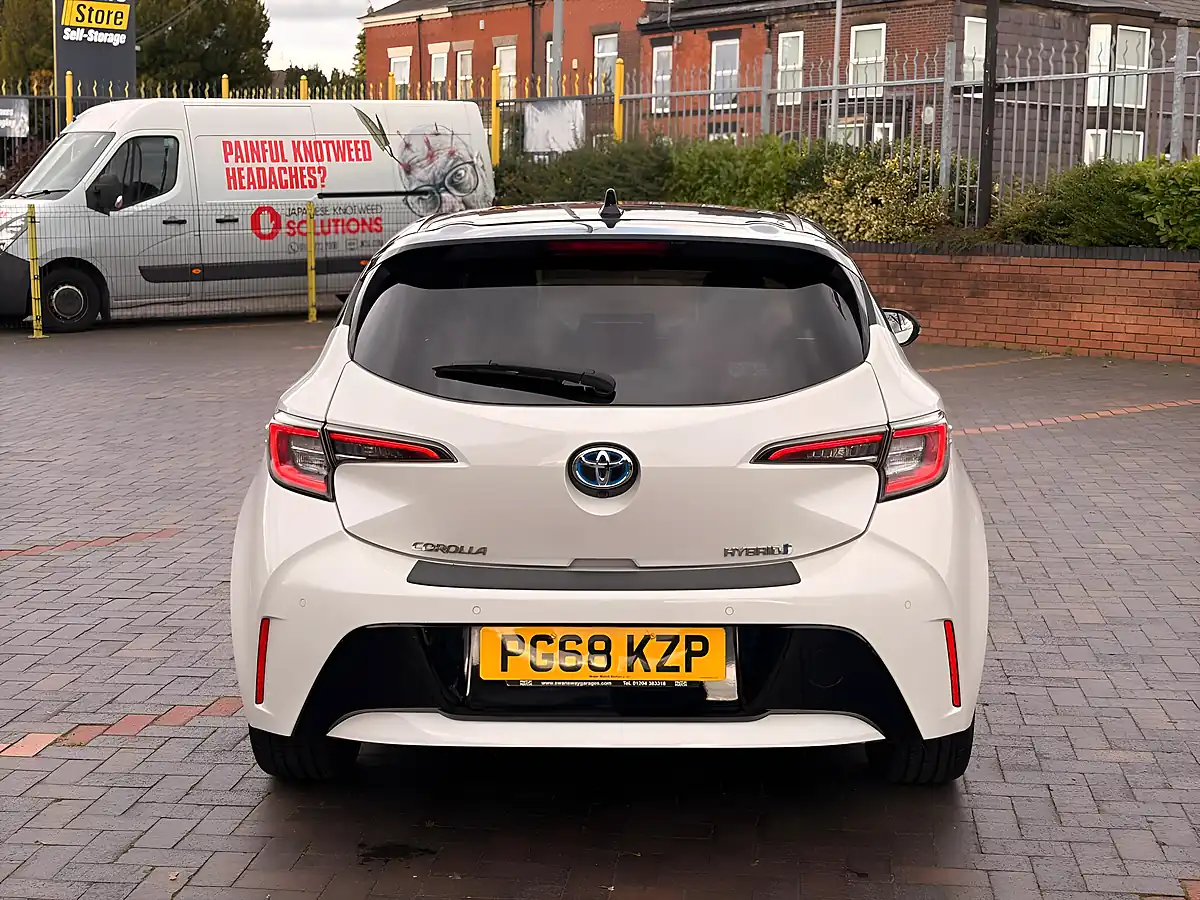 Used 2019 Toyota Corolla Excel White - Interior and Exterior details 9
