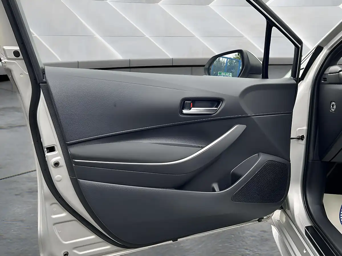 Used 2019 Toyota Corolla Icon Tech Touring Sports Silver - Interior and Exterior details 12